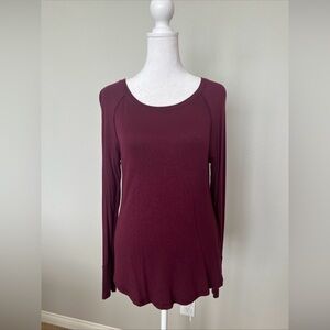 No Boundaries Women’s Maroon Long Sleeve Scoop Neck Active Yoga Shirt Size Small